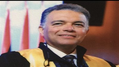 هشام عرفات: الدائري الإقليمي من أعظم المشروعات وهو أطول محور دائري في افريقيا