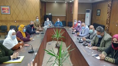 مدير تعليم القليوبية يجتمع بمديري التنسيقات الادارية ويؤكد علي الإلتزام بالحيادية والشفافية 