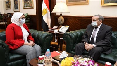 وزيرة الصحة تستقبل وزير الإنتاج الحربي لمتابعة الموقف التنفيذي لمشروع الميكنة والتحول الرقمي