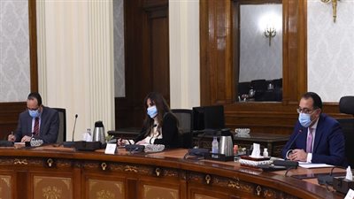 رئيس الوزراء: سرعة التنسيق مع وزارة التضامن لتأثيث الوحدات بالمناطق العشوائية