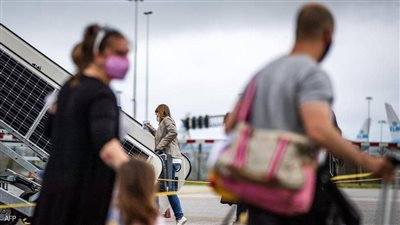 هولندا توقف الطيران مع بريطانيا لمواجهة 