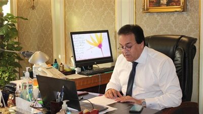 التعليم العالي: استكمال الدراسة عن بعد وتأجيل جميع الامتحانات الشفوية والعملية