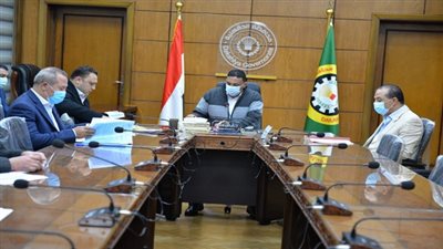 محافظ الدقهلية يتابع الامدادات اليومية للاكسجين لمستشفيات الصحة  