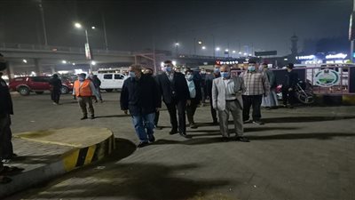 محافظ القليوبية يقوم بجولة ليلية بشبرا الخيمة لمتابعة تطبيق الاجراءات الاحترازية لمجابهة فيروس كورونا