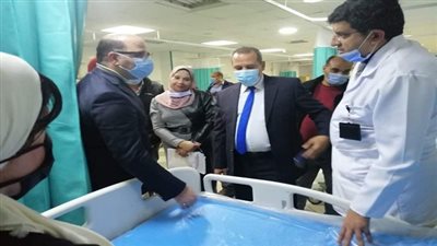 وكيل وزارة الصحة بالدقهلية يجتمع بمديري المستشفيات والعزل والعناية