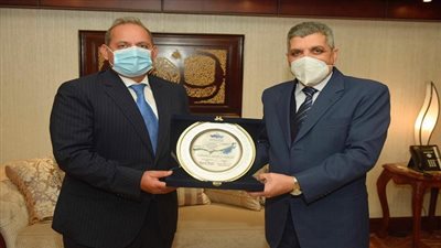 الفريق أسامة ربيع يشهد افتتاح فرع البنك الأهلي المصري داخل مبنى الإرشاد بالإسماعيلية