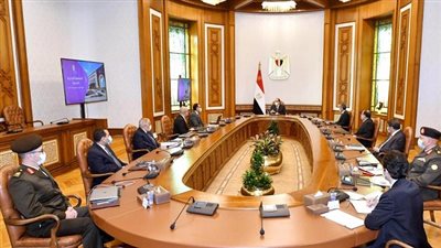 الرئيس يوجه بتكثيف تدريب العاملين على الطرق العلمية الحديثة فى الإدارة