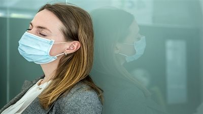 3 علامات تدل على إصابتك بفيروس كورونا دون أن تعرف.. ما هما؟