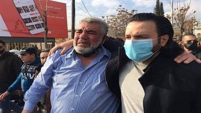 فنانو سوريا يشيعون حاتم علي .. والرئيس عباس يمنحه وساما