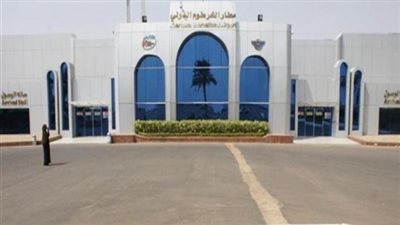 السفير الإثيوبى لدى السودان يغادر مطار الخرطوم بعد منعه السفر برا