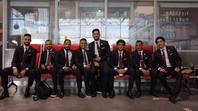 بعثة الأهلي تنهي إجراءات السفر إلى الدوحة