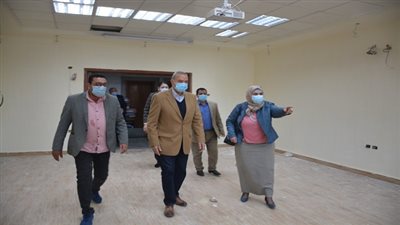 الهجان يتفقد أعمال تطوير مبنى ديوان عام المحافظة ويوجه بسرعة تسليم الأعمال