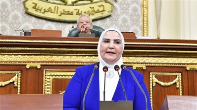 وزيرة التضامن: إعفاء المسنين فوق الـ 70 سنة من مصروفات المواصلات العامة