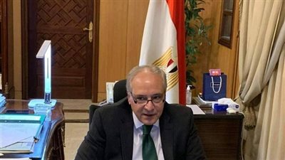سفير مصر بالرياض يبحث مع وزير الداخلية تسهيل امور الجالية المصرية
