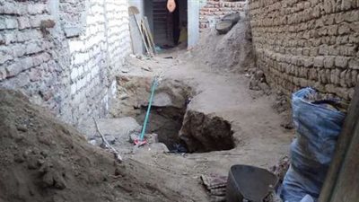 القبض على 4 أشخاص أثناء التنقيب على الآثار داخل أرض زراعية بالسنبلاوين 