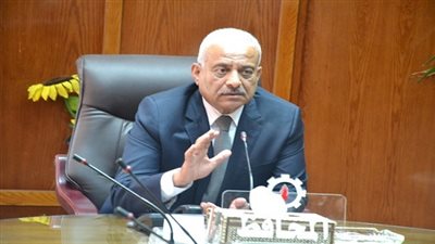 صقر يستقبل نواب السويس لبحـث كيفيـة النهـوض بالملـف الطبي