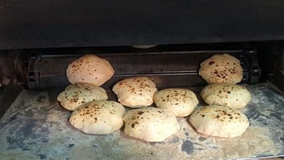 الحكومة تُكذب شائعة استخدام مادة مسرطنة فى إنتاج الخبز