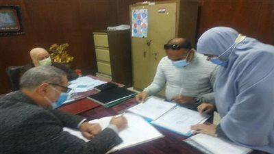 مدير تعليم السويس يواصل تفقده لمدارس المحافظة إستعداداً للإمتحانات 