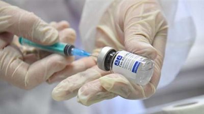 الحكومة تتيح التسجيل للحصول على لقاح كورونا من الأجانب