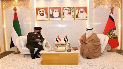 وزير الدفاع يعود إلى أرض الوطن بعد مشاركته فى معرض ايديكس بالإمارات