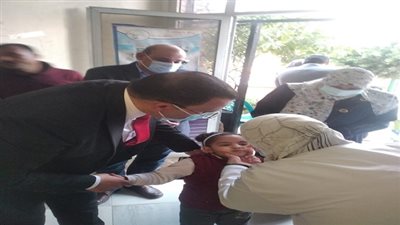 وكيل صحة السويس الجديد يتفقد سير العمل بالحملة القومية ضد مرض شلل الأطفال 