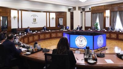 رئيس الوزراء يلتقى رئيس لجنة الشئون الاقتصادية بالبرلمان ‏