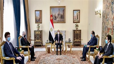 الرئيس السيسي يبحث التعاون الثنائي الامني والعسكري بين مصر وفرنسا