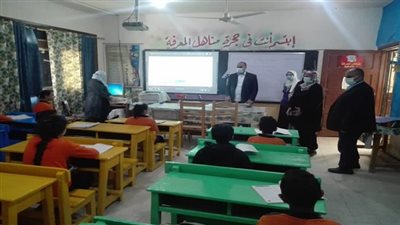 مدير تعليم السويس في جولة تفقدية لعدد من مدارس المحافظة