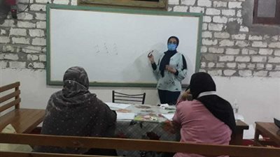 طلاب جامعة الإسكندرية يمحون أمية 1059 فرد خلال ثلاثة أشهر