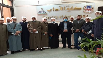 انطلاق دورة الإرشاد النفسي وعلم الاجتماع لأئمة الأوقاف بآداب عين شمس