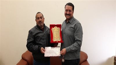 جمعية أصدقاء السياحة للإبداع والتدريب والتطوير تكرم الكاتب الصحفي 