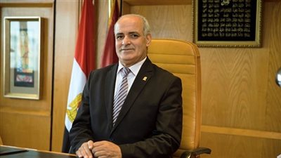 رئيس جامعة الفيوم يفتتح المعرض المصري الروسي لأعمال الحفائر المشتركة بكلية الآثار 