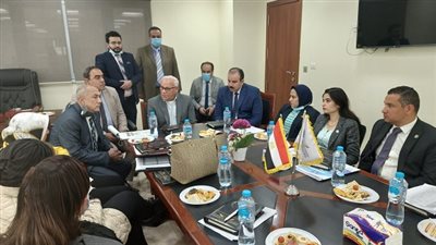 محافظ بورسعيد يلتقي بأعضاء لجنة الصحة بمجلس النواب