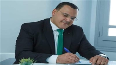 وكيل صحة السويس يشكر العاملين لمعاملتهم لمتلقي لقاح كورونا