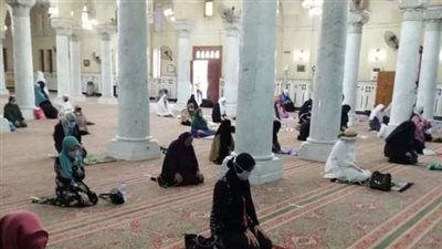 الأوقاف: فتح مصليات النساء برمضان شرط وجود واعظات 