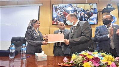 محافظ أسيوط يشارك في الملتقى العلمي الأول ويكرم قيادات الصحة وأطباء الجامعة