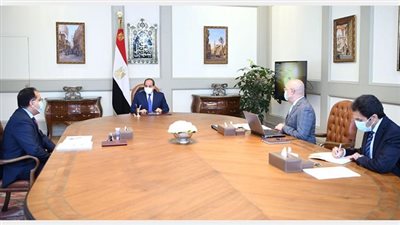 الرئيس السيسي يوجه بترسيخ آليات العمل الجديدة لإنجاز المشروعات القومية
