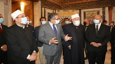 وزيرا الأوقاف والآثار ومحافظ القاهرة يفتتحون مشروع ترميم قبة الإمام الشافعي 