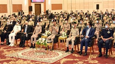 وزير الدفاع يشهد الندوة التخصصية لإدارة المخابرات الحربية والإستطلاع