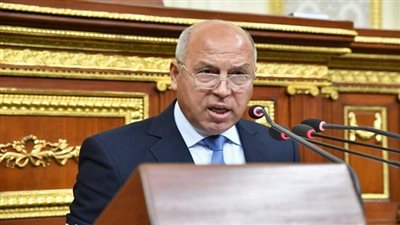 كامل الوزير يطالب النواب بتعديل تشريعى يسمح بفصل العناصر المتطرفة