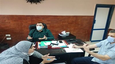 وكيل صحة السويس يتابع سير العمل بالمستشفى العام 