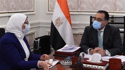 مدبولي يتابع مع وزيرة الصحة موقف تنفيذ المنشآت الصحية بـ