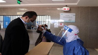 الصحة تلزم العيادات والمستشفيات الخاصة بالإبلاغ عن حالات كورونا