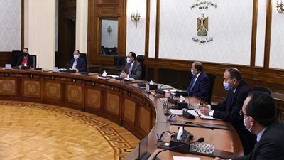 مدبولي يستعرض بدء تشغيل منظومة جمع القمامة فى 4 محافظات