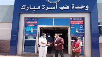 الحفناوي يتابع تطعيمات المواطنين بمركز مبارك بالسويس
