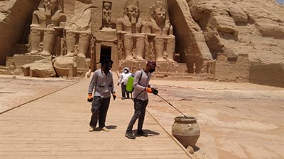 السياحة تواصل متابعة إجراءات تطهير وتعقيم المتاحف والمناطق الأثرية