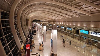 الإمارات تمدد تعليق دخول المسافرين القادمين من الهند