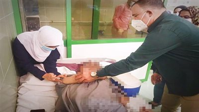 وكيل صحة السويس  يعطى شارة البدء في التوسع فى تطعيمات كورونا