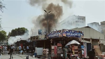 حريق فى سوق أحمد حلمى برمسيس والدفع بسيارات الإطفاء