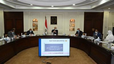 3 وزراء يناقشون مشروع اللائحة التنفيذية لقانون تنظيم إعلانات الطرق